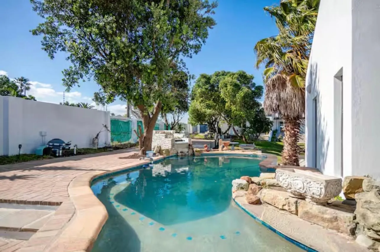 Spearhead On Lake Accommodation-3B Marina da Gama Apartment